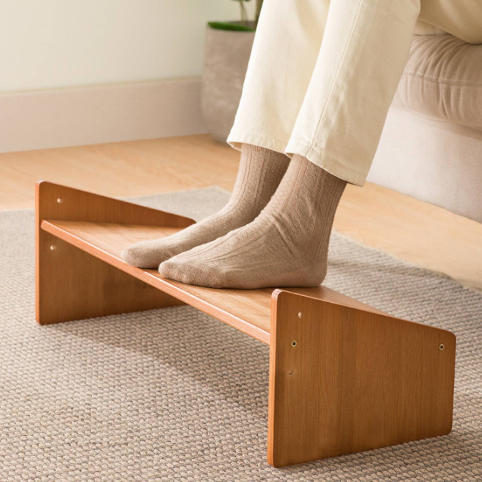 Under Desk Footrest Wide Surfa - مراجعة Office Furniture And Desks وسعره