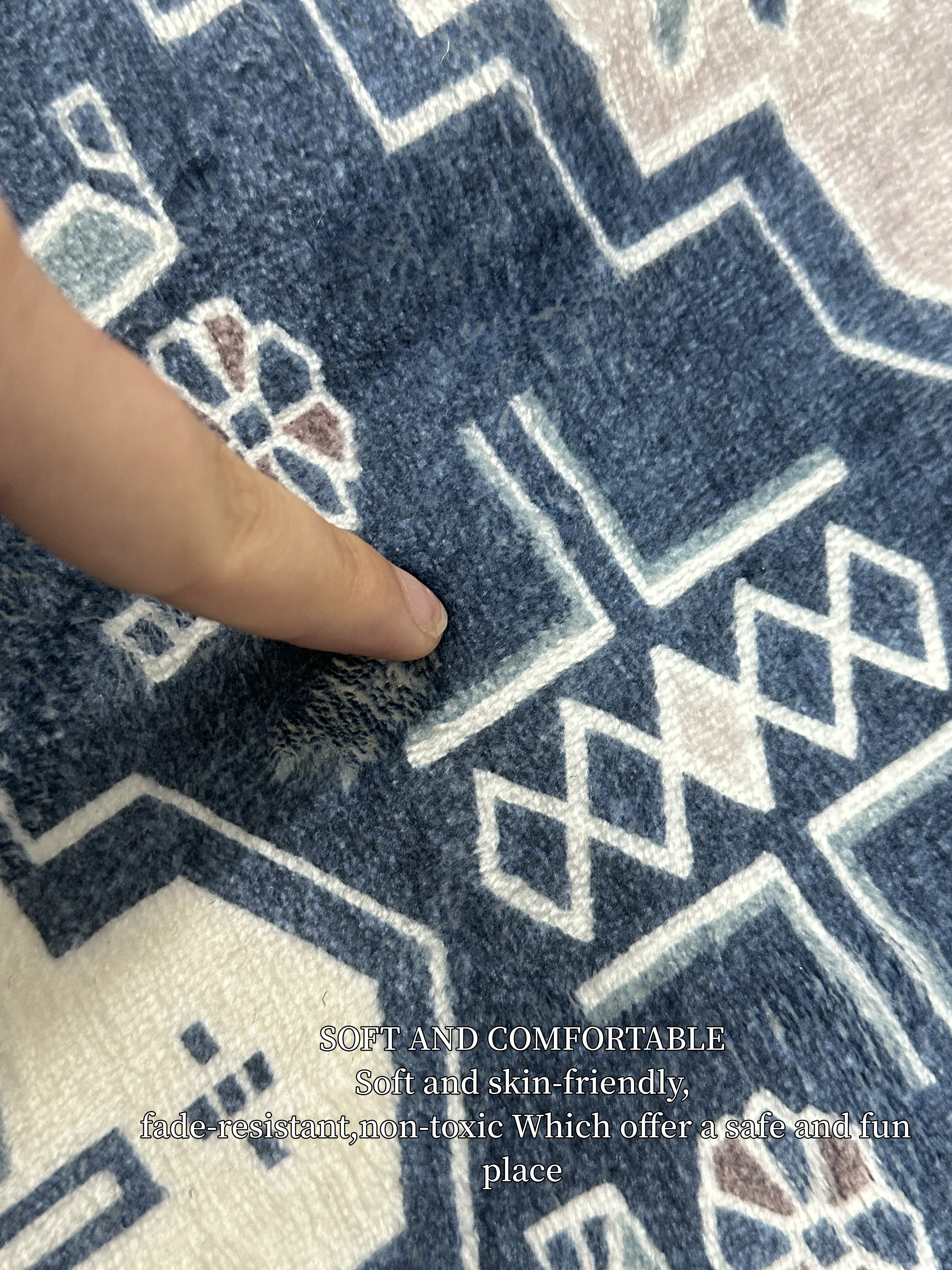 VIKAMA Gaming Chair Mat, Anti- - مراجعة Gaming Desk With Hutch وسعره